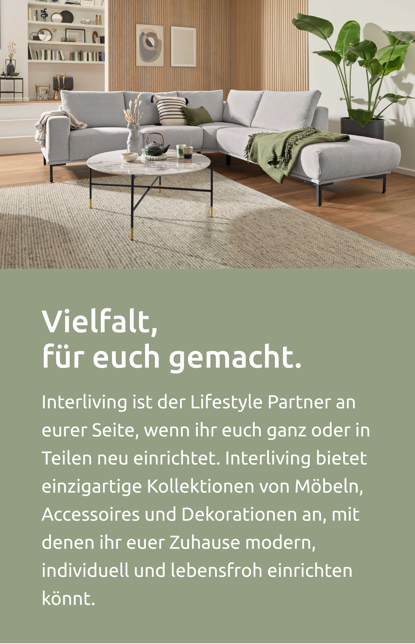 Modernes Wohnzimmer mit grauer Interliving Wohnlandschaft