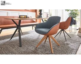 Interliving Armlehnstuhl 5115 braun/blau, mit Stativgestell