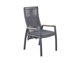 Interliving Armlehnstuhl 7011 mit Teakarmlehne