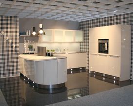 Weitläufige Designküche AV 4030