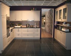 Schlichte Landhausküche Chalet