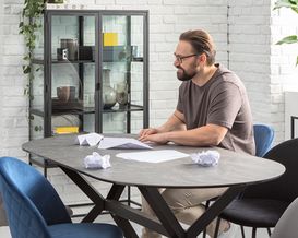 Vitrine "Ascheberg" Esche schwarz/ Metall schwarz, ca. 77 x 150 x 35 cm