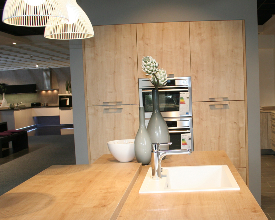 Moderne Loft-Küche Meteo Meteor » Ausstellungsküchen | Möbel Turflon