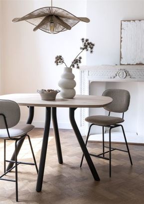 XOOON Arvada, Tresentisch 160 x 100 cm. - oval - Zentralfuss kurz - Beige, Braun - 9