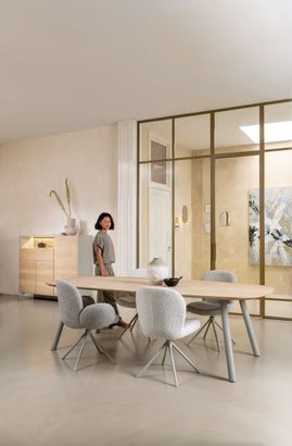 XOOON Niora, Bank 160x43cm - massiv Eiche - Holz Fuessen - Kissen inklusive - Creme - 3