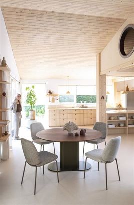 XOOON Fae, Stuhl - 4 Fußen - steelbrown - Stoff Bellini - Kiesel - 6