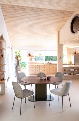 XOOON Brianza, Tisch 150 x 120 cm - Walnuß Furnier - Braun - 7