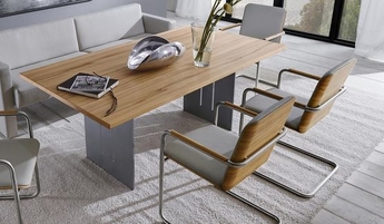 Venjakob Esstisch mit Vollholz-Tischplatte und 4 Schwingstühle