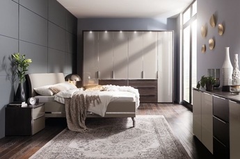 Nolte Bett mit begleitender Schlafzimmereinrichtung