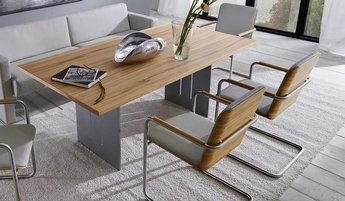 Venjakob Esstisch mit Vollholz-Tischplatte und 4 Schwingstühle