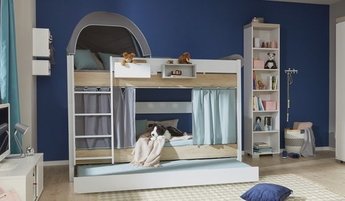 Etagenbett der Marke PAIDI mit zwei Liegeflächen, Bettkasten und Leiter