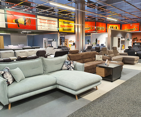 Möbel Discount Sofa-Abteilung