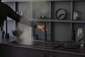 Schwarzer Quooker Fusion - Kochendes Wasser direkt aus dem Hahn