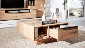 Interliving Couchtisch mit Schublade und Ablagefach in hellem Holz